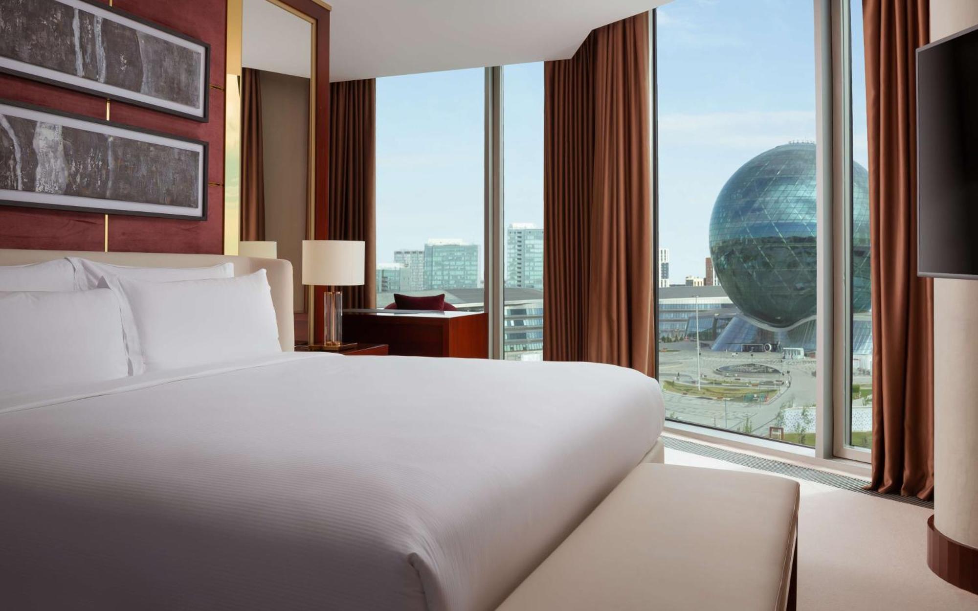 Hilton Astana Hotel Exterior photo